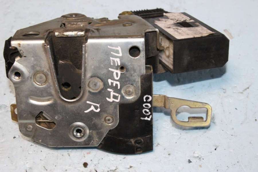 6L6827573 Замок двери передней правой BMW 3 E36 1997г. | Фото № 1 6L6827573 Замок двери передней правой BMW 3 E36 1997г. - Фото 1