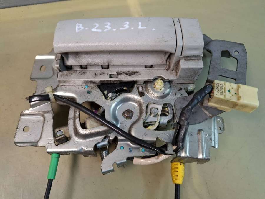 Замок двери задней левой  Toyota Sienna 2011г. | Фото № 2   Замок двери задней левой  Toyota Sienna 2011г. - Фото 2