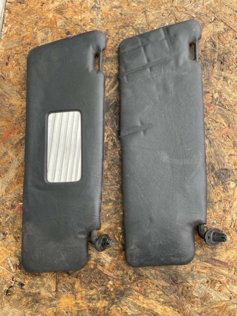 Козырек солнцезащитный Mercedes E W124 1991г. | Фото № 1 Козырек солнцезащитный Mercedes E W124 1991г. - Фото 1