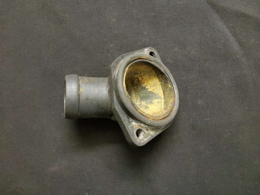 Корпус термостата Volkswagen Transporter T3 1985г. | Фото № 2 Корпус термостата Volkswagen Transporter T3 1985г. - Фото 2