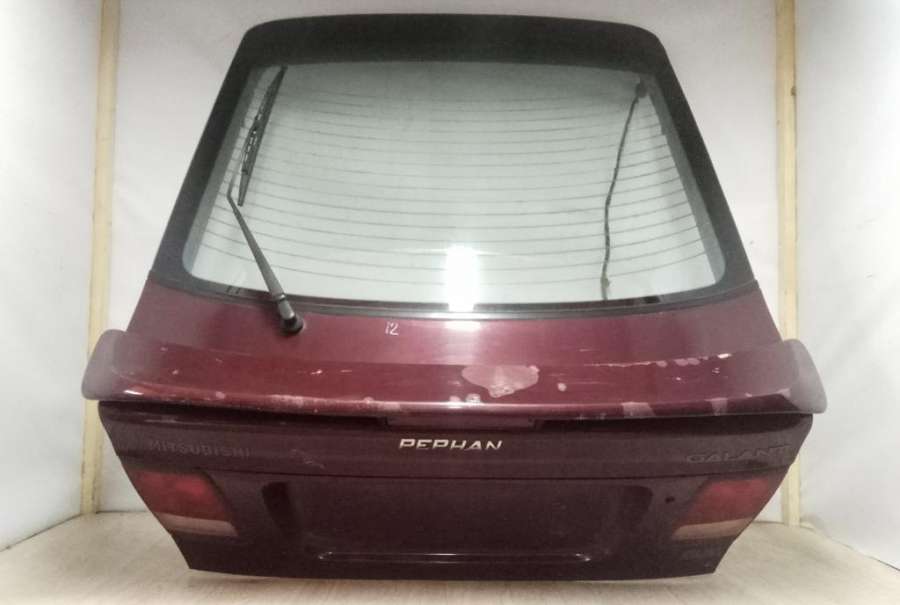 Щеткодержатель задний  Mitsubishi Galant 7 хетчбэк 5 дв. 1993г. | Фото № 1   Щеткодержатель задний  Mitsubishi Galant 7 хетчбэк 5 дв. 1993г. - Фото 1