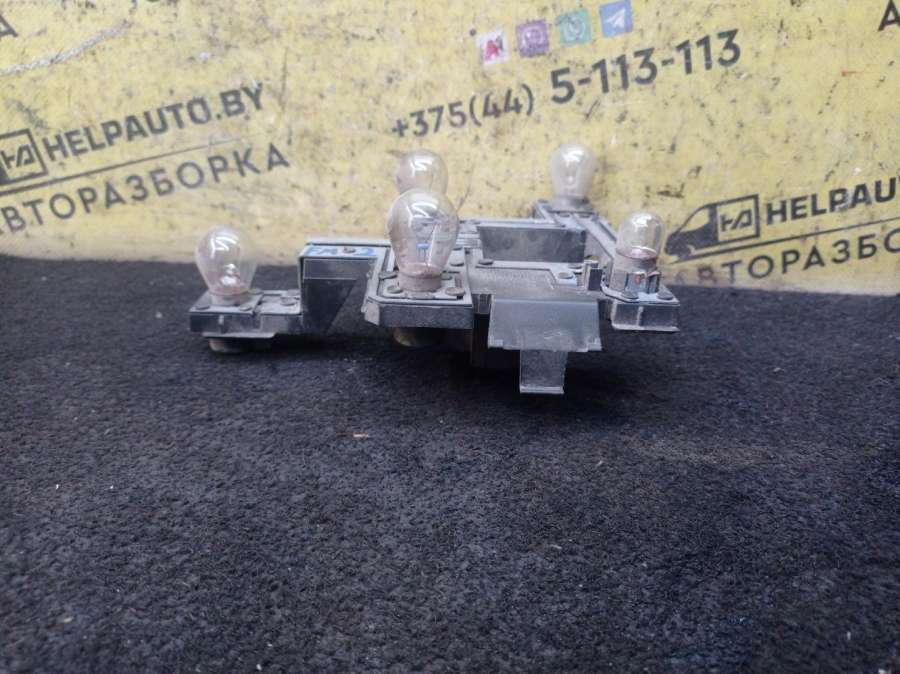 Панель (плата) фонаря заднего левого Ford Mondeo 2 хэтчбек 1998г. | Фото № 3 Панель (плата) фонаря заднего левого Ford Mondeo 2 хэтчбек 1998г. - Фото 3