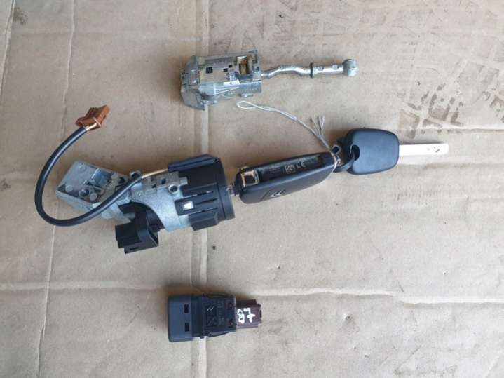 2010-18 Замок зажигания Citroen C4 2 поколение (2011-2024) 2011г. | Фото № 1 2010-18 Замок зажигания Citroen C4 2 поколение (2011-2024) 2011г. - Фото 1