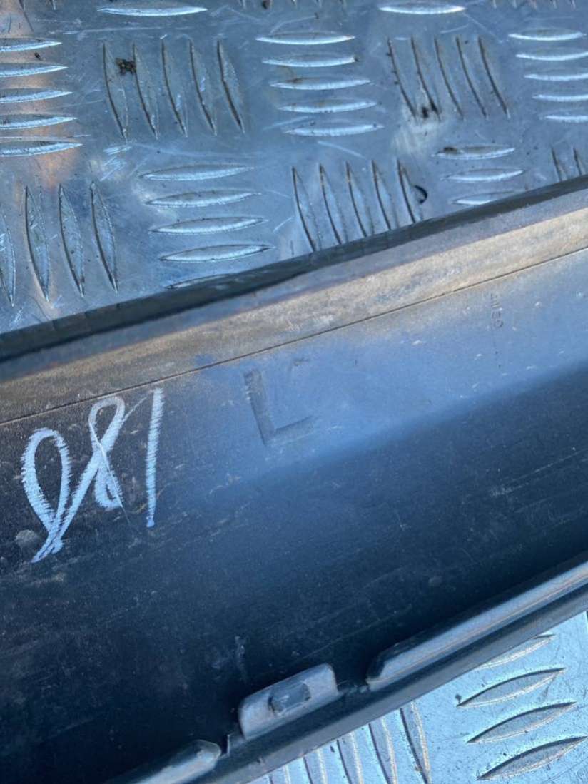 Накладка (молдинг) заднего левого крыла  Jeep Cherokee XJ 1999г. | Фото № 4   Накладка (молдинг) заднего левого крыла  Jeep Cherokee XJ 1999г. - Фото 4