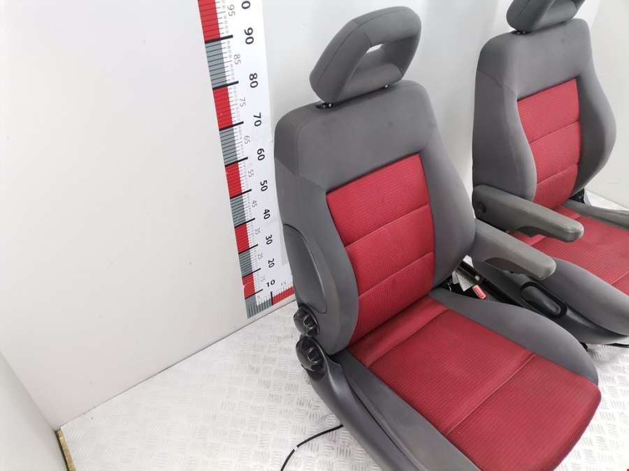 Салон (сидения) комплект Volkswagen Sharan 1 (1995-2010) Минивэн 2007г. | Фото № 3 Салон (сидения) комплект Volkswagen Sharan 1 (1995-2010) Минивэн 2007г. - Фото 3