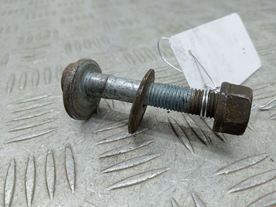 Болт развальный Mercedes C-Class (W203) (2000-2008) Седан 2003г. | Фото № 2 Болт развальный Mercedes C-Class (W203) (2000-2008) Седан 2003г. - Фото 2