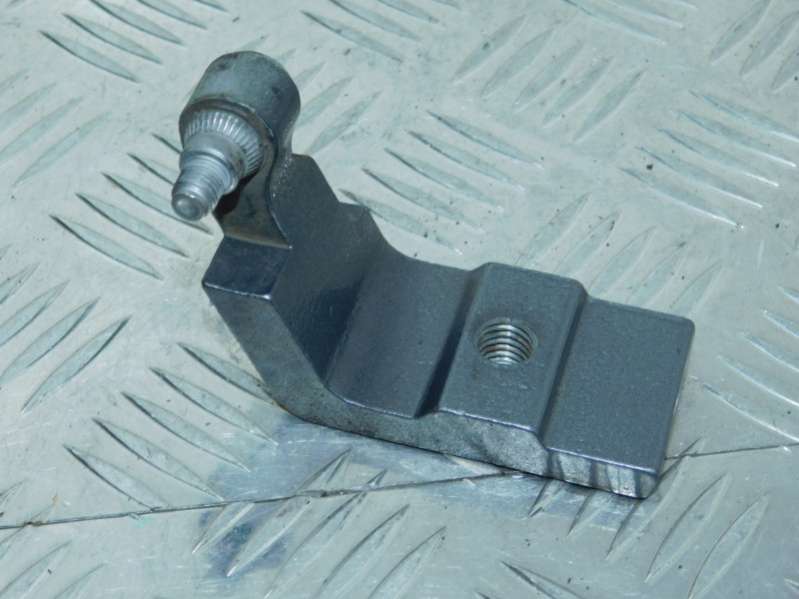 7160825 Петля двери задней левой  BMW 5 универсал 2005г. | Фото № 2  7160825 Петля двери задней левой  BMW 5 универсал 2005г. - Фото 2