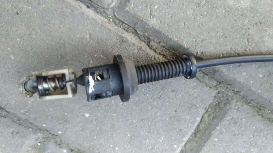 K7J Трос газа  Renault Clio 2 2001г. | Фото № 5  K7J Трос газа  Renault Clio 2 2001г. - Фото 5