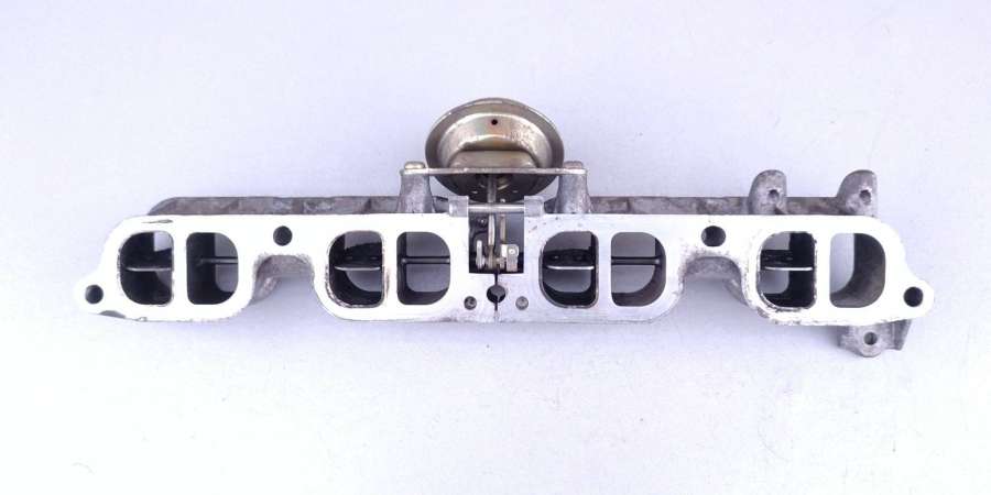 Впускной коллектор  Toyota Avensis 2  (T250) 2004г. | Фото № 3   Впускной коллектор  Toyota Avensis 2  (T250) 2004г. - Фото 3