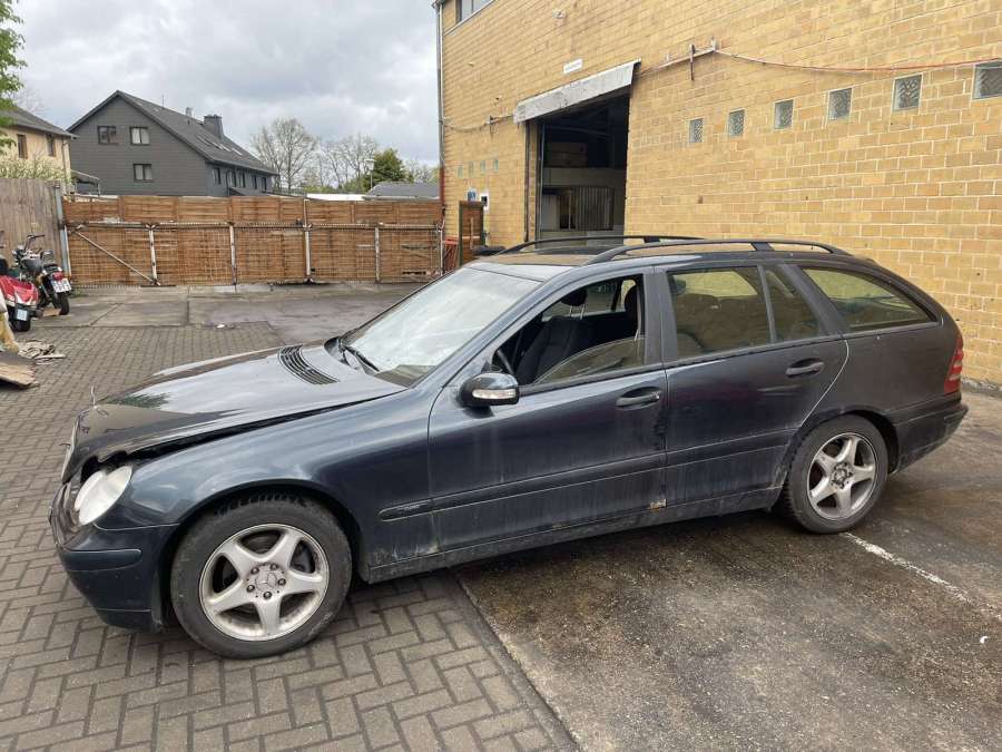 2037300235 Замок двери задней правой Mercedes C-Class (W203) (2000-2008) Универсал 2003г. | Фото № 13 2037300235 Замок двери задней правой Mercedes C-Class (W203) (2000-2008) Универсал 2003г. - Фото 13