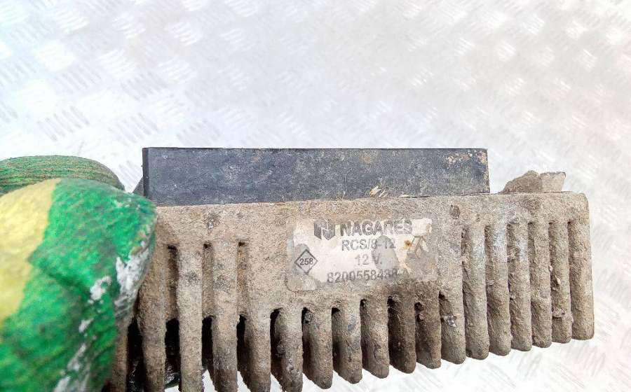8200558438 Реле накала свечей Opel Vivaro 2012г. | Фото № 5 8200558438 Реле накала свечей Opel Vivaro 2012г. - Фото 5