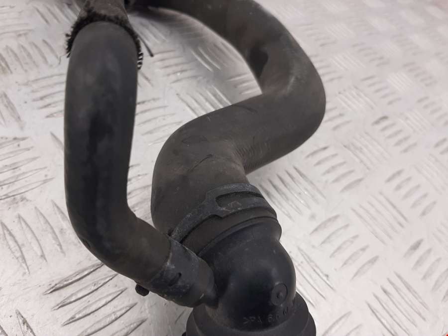 1K0122101AC Патрубок системы охлаждения Audi A3 8P (2003-2013) Хетчбэк 3дв. 2004г. | Фото № 5 1K0122101AC Патрубок системы охлаждения Audi A3 8P (2003-2013) Хетчбэк 3дв. 2004г. - Фото 5