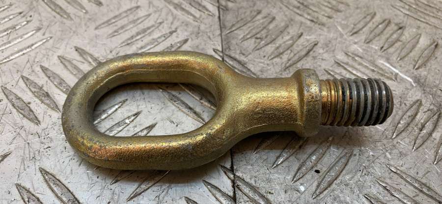 Крюк буксировочный Volkswagen Golf 4 2001г. | Фото № 2 Крюк буксировочный Volkswagen Golf 4 2001г. - Фото 2