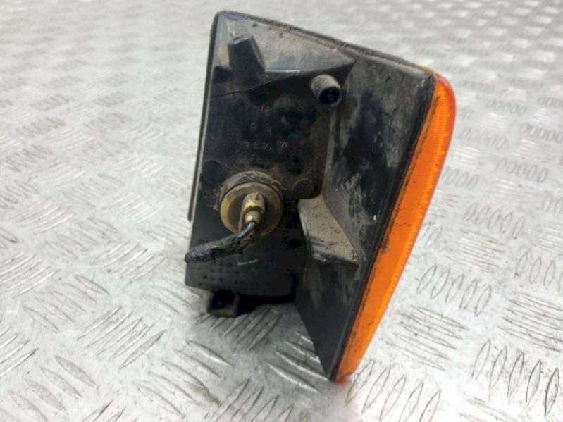 Поворотник правый Jeep Grand Cherokee ZJ 1996г. | Фото № 4 Поворотник правый Jeep Grand Cherokee ZJ 1996г. - Фото 4