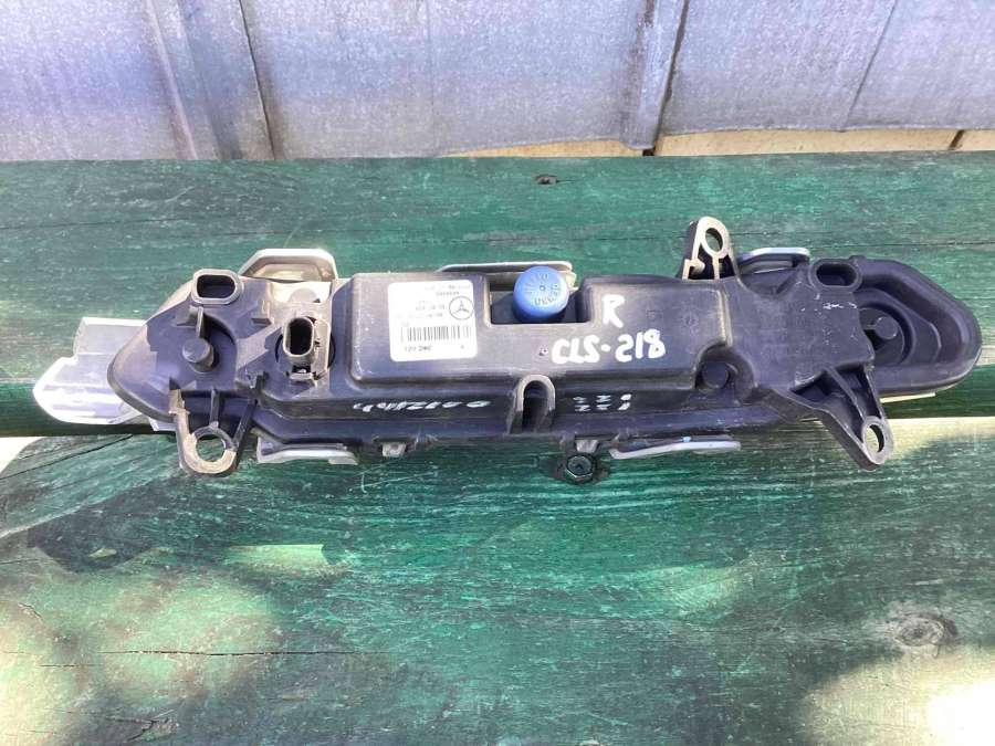 2218201856A2218201856 Фара противотуманная правая  Mercedes-Benz S W221 2012г. | Фото № 3  2218201856A2218201856 Фара противотуманная правая  Mercedes-Benz S W221 2012г. - Фото 3