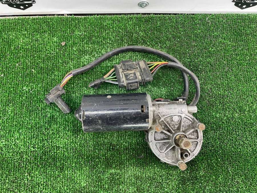 1395106  Моторчик стеклоочистителя   Mercedes-Benz S-class W220 2006г. | Фото № 2  1395106  Моторчик стеклоочистителя   Mercedes-Benz S-class W220 2006г. - Фото 2