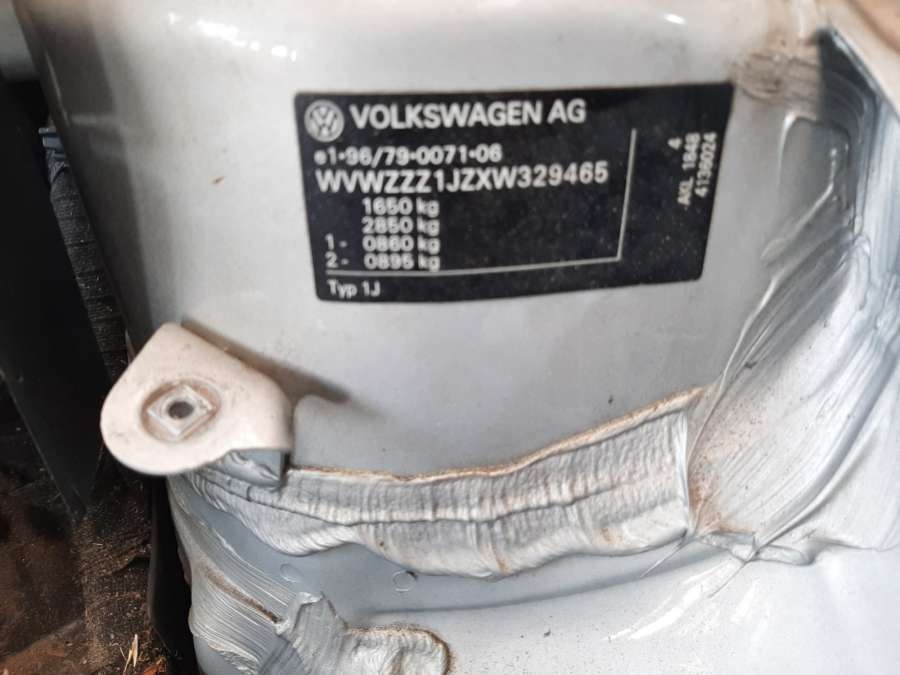 06A121133D Фланец (штуцер системы охлаждения тройник) Volkswagen Golf 4 (1997-2004) Хетчбэк 3дв. 1998г. | Фото № 10 06A121133D Фланец (штуцер системы охлаждения тройник) Volkswagen Golf 4 (1997-2004) Хетчбэк 3дв. 1998г. - Фото 10