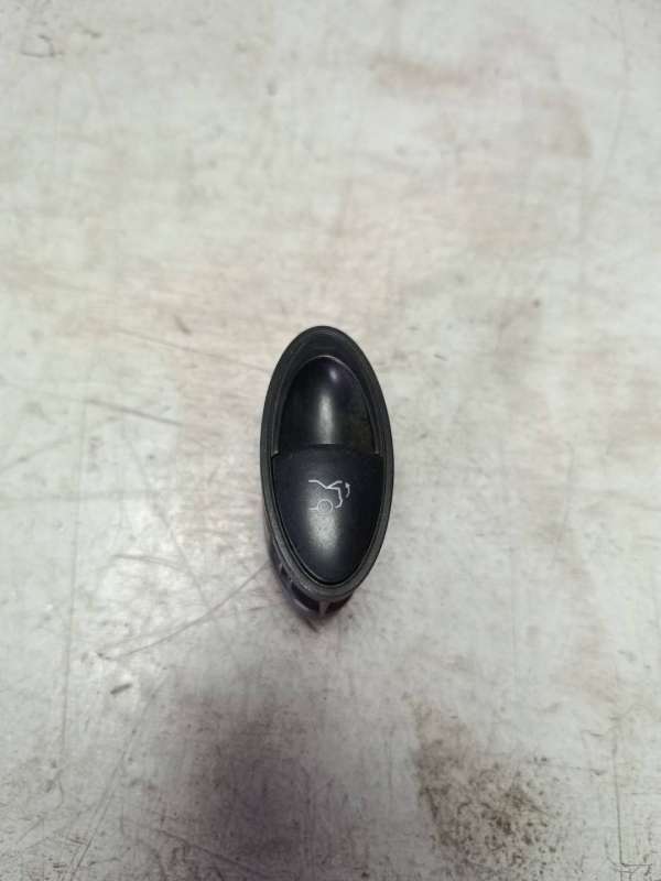 A2118205510 Кнопка открытия багажника Mercedes-Benz E W211/S211 2005г. | Фото № 1 A2118205510 Кнопка открытия багажника Mercedes-Benz E W211/S211 2005г. - Фото 1