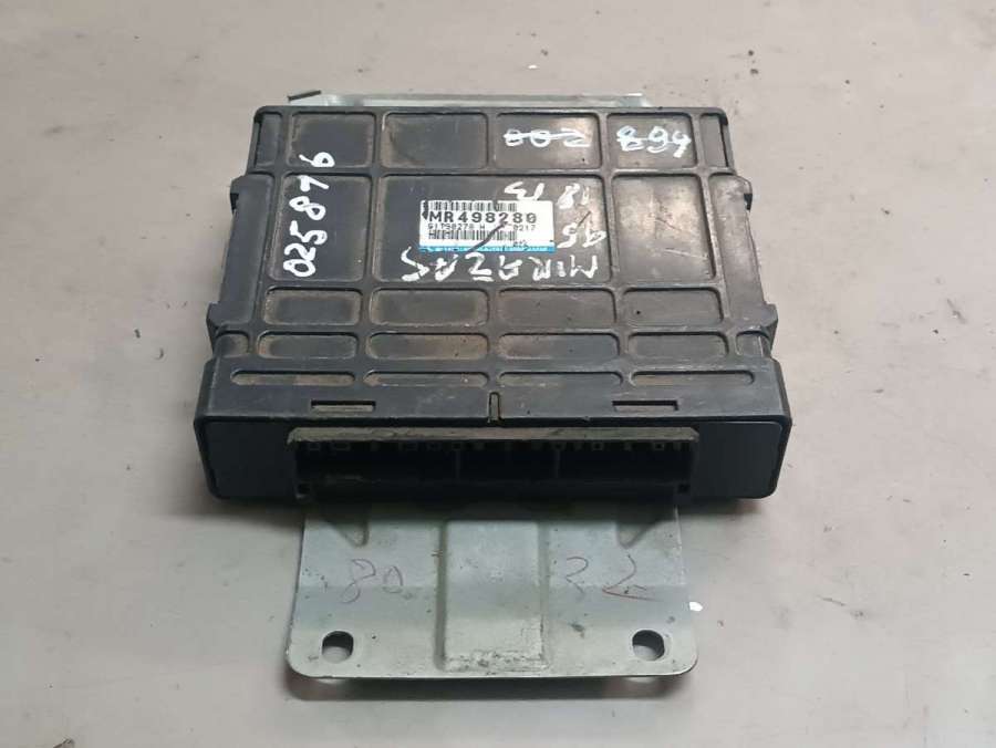 MR498280 Блок управления двигателем  Mitsubishi Lancer 8 2000г. | Фото № 1  MR498280 Блок управления двигателем  Mitsubishi Lancer 8 2000г. - Фото 1