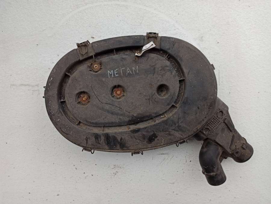 7700853548A Корпус воздушногo фильтра Renault Megane 1997г. | Фото № 1 7700853548A Корпус воздушногo фильтра Renault Megane 1997г. - Фото 1