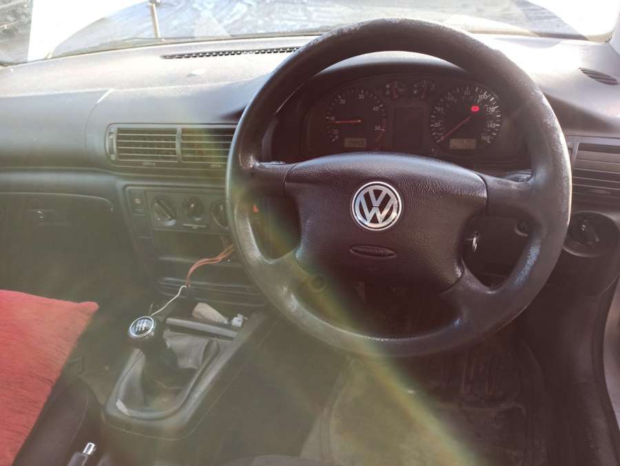 3B2837114 Ручка двери внутренняя передняя правая Volkswagen Passat 5 (1996-2000) Универсал 2000г. | Фото № 10 3B2837114 Ручка двери внутренняя передняя правая Volkswagen Passat 5 (1996-2000) Универсал 2000г. - Фото 10