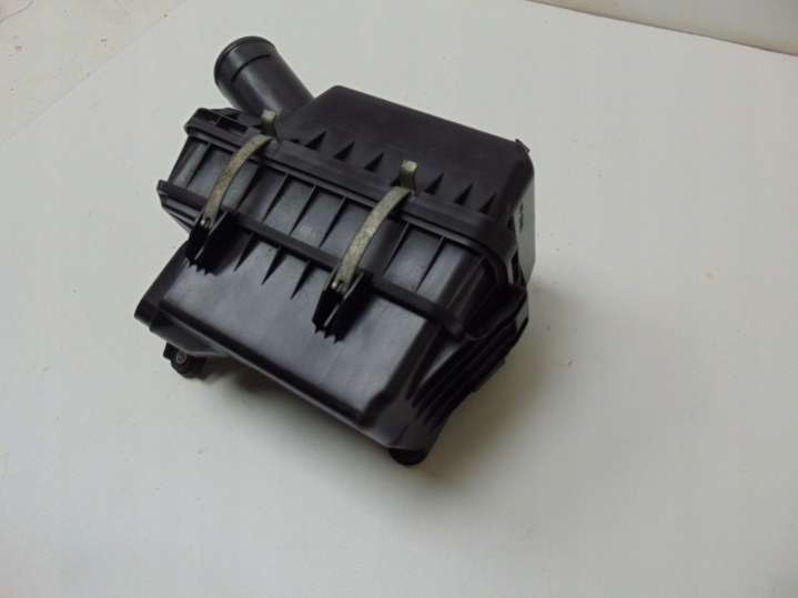 1500A131 Корпус воздушного фильтра Mitsubishi Lancer VIII (1997-2002) 1997г. | Фото № 8 1500A131 Корпус воздушного фильтра Mitsubishi Lancer VIII (1997-2002) 1997г. - Фото 8