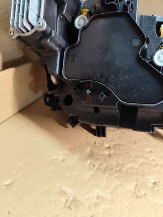 11B941035H Фара левая Volkswagen ID.4 1 поколение (2020-2024) 2020г. | Фото № 9 11B941035H Фара левая Volkswagen ID.4 1 поколение (2020-2024) 2020г. - Фото 9