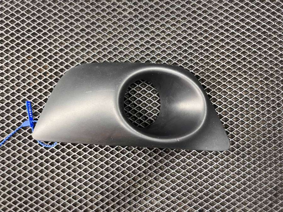 261A31312R Рамка фары противотуманной левая Dacia Logan MCV 2 2016г. | Фото № 3 261A31312R Рамка фары противотуманной левая Dacia Logan MCV 2 2016г. - Фото 3