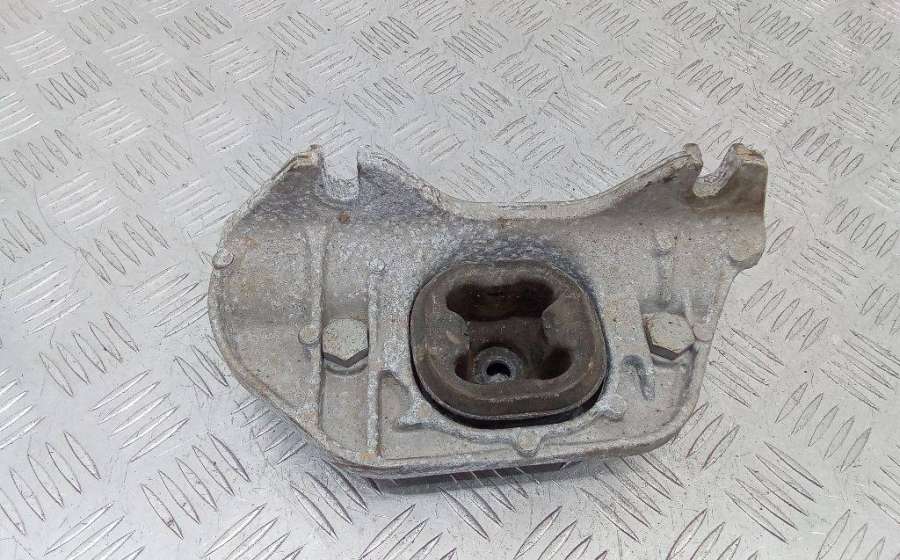8200805803 Подушка крепления двигателя Renault Duster 2010г. | Фото № 4 8200805803 Подушка крепления двигателя Renault Duster 2010г. - Фото 4