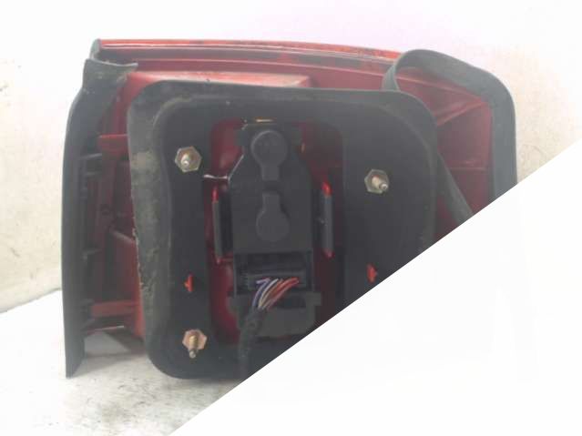 Фонарь,лево,зад Audi A6 (C5) (1997 - 2004) Универсал 2003г. | Фото № 3 Фонарь,лево,зад Audi A6 (C5) (1997 - 2004) Универсал 2003г. - Фото 3