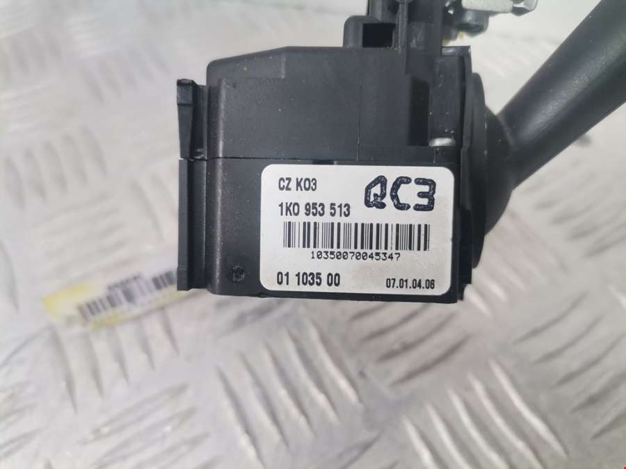 1K0953513 Переключатель поворотов (ближний дальний свет) Volkswagen Golf 5 (2003-2008) Хетчбэк 3дв. 2007г. | Фото № 5 1K0953513 Переключатель поворотов (ближний дальний свет) Volkswagen Golf 5 (2003-2008) Хетчбэк 3дв. 2007г. - Фото 5