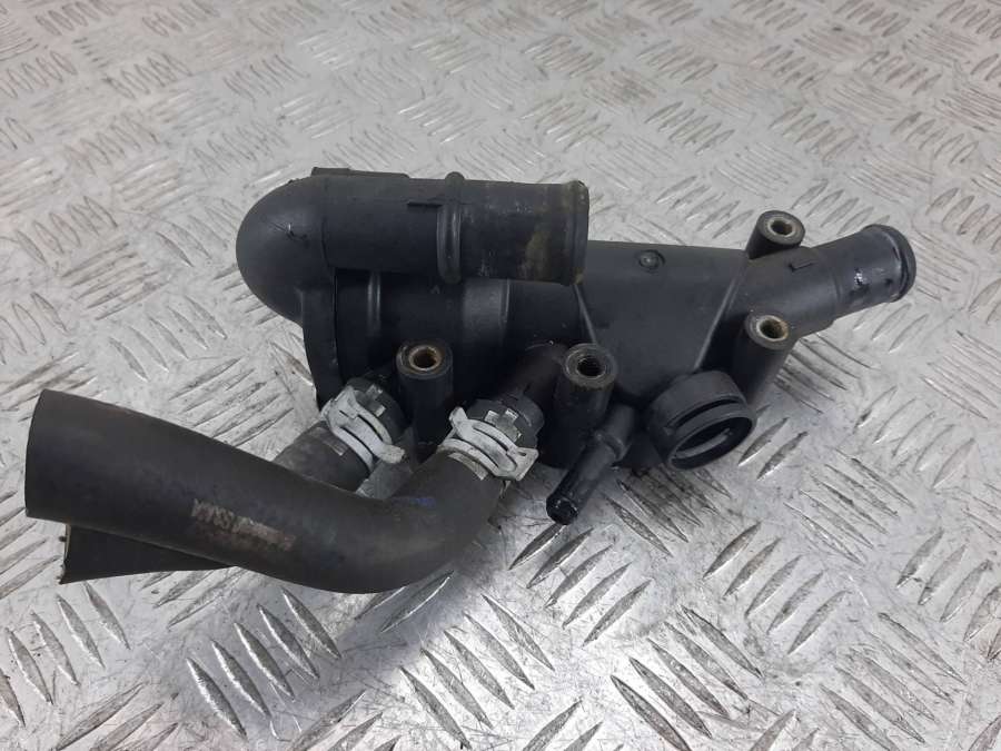 Корпус термостата Ford Fiesta 5 2005г. | Фото № 2 Корпус термостата Ford Fiesta 5 2005г. - Фото 2