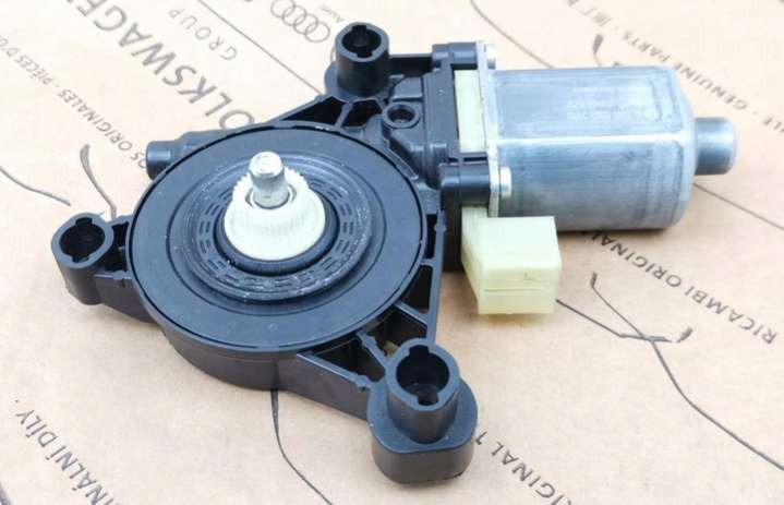 8W0959801 Моторчик стеклоподъемника Audi E-tron 1 поколение (2018-2024) 2018г. | Фото № 14 8W0959801 Моторчик стеклоподъемника Audi E-tron 1 поколение (2018-2024) 2018г. - Фото 14