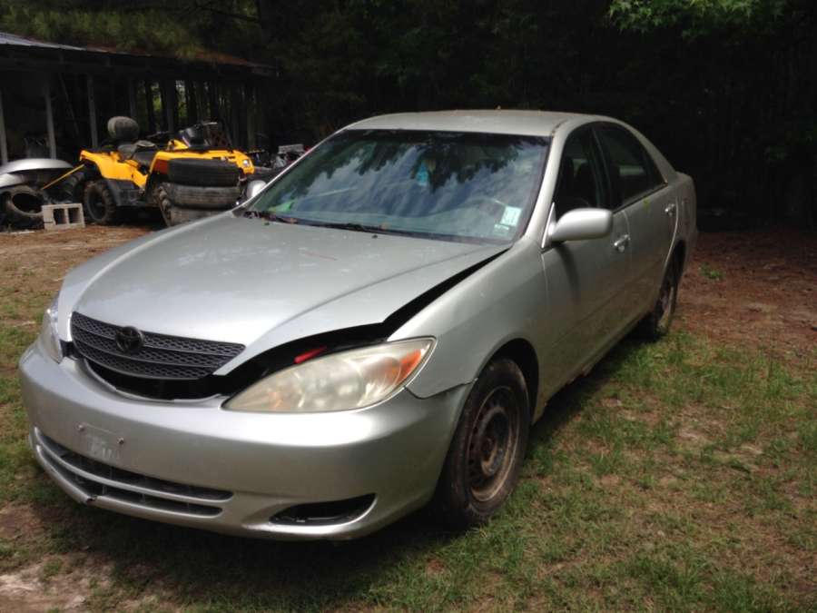 Плафон салонный Toyota Camry (XV30) (2001-2006) Седан 2002г. | Фото № 6 Плафон салонный Toyota Camry (XV30) (2001-2006) Седан 2002г. - Фото 6