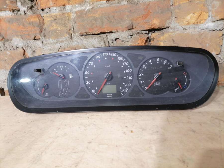 9632895080 Щиток приборов (приборная панель) Citroen C5 2002г. | Фото № 1 9632895080 Щиток приборов (приборная панель) Citroen C5 2002г. - Фото 1