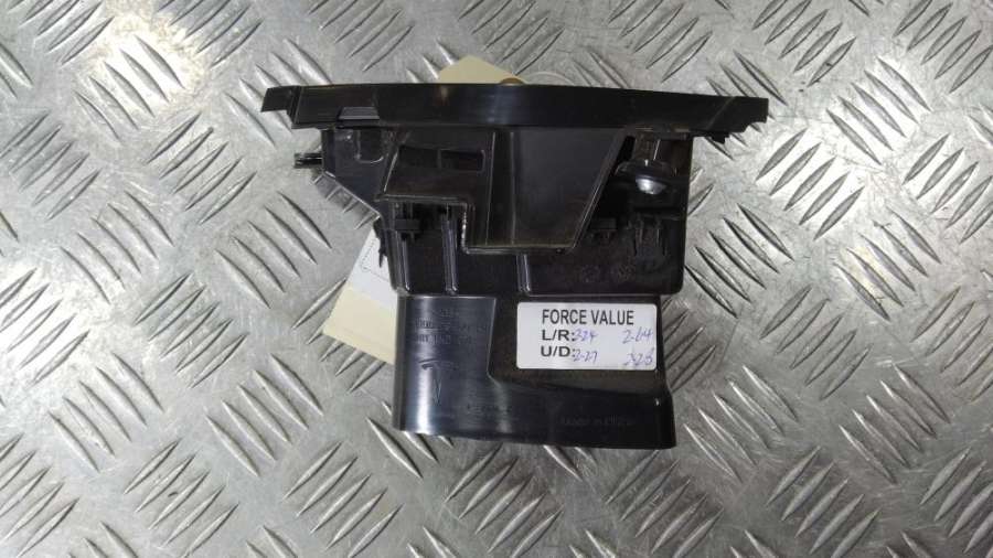 1096879-00 Дефлектор обдува салона Tesla Model X 2019г. | Фото № 3 1096879-00 Дефлектор обдува салона Tesla Model X 2019г. - Фото 3