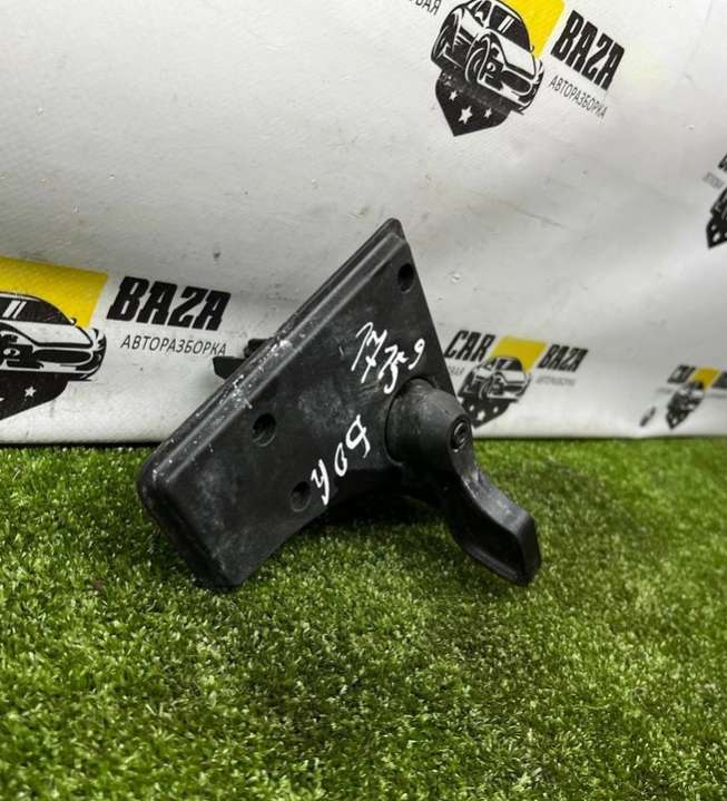 242609 Ручка двери внутренняя боковой Fiat Ducato III 2008г. | Фото № 4 242609 Ручка двери внутренняя боковой Fiat Ducato III 2008г. - Фото 4