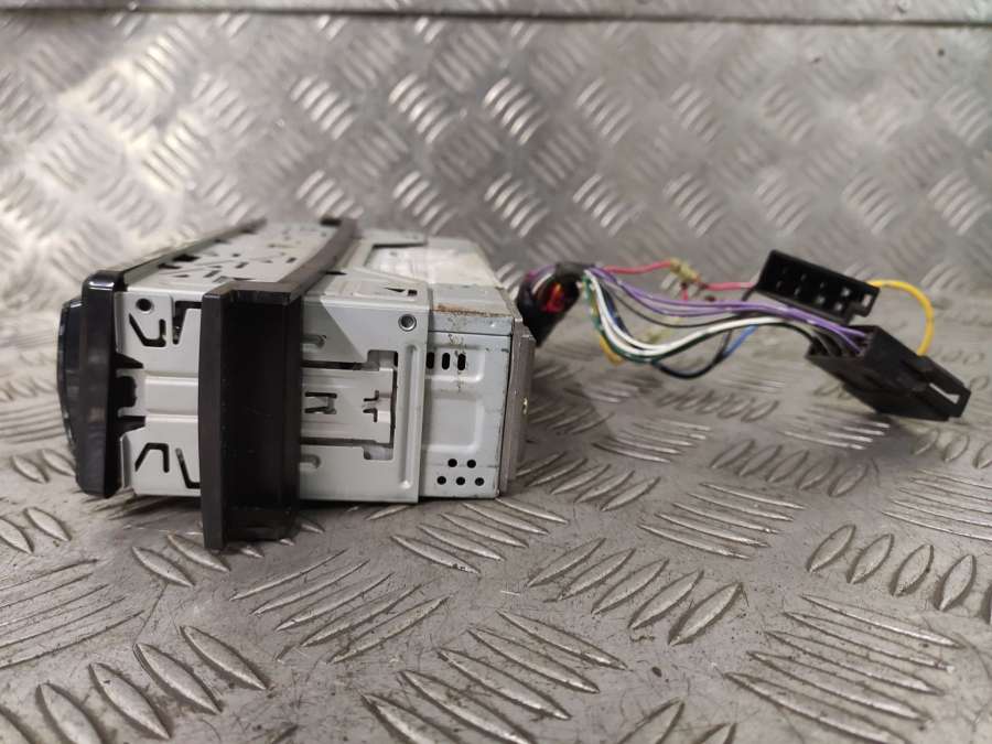 Магнитола (аудио система) Audi A6 C5 (S6,RS6) 2003г. | Фото № 3 Магнитола (аудио система) Audi A6 C5 (S6,RS6) 2003г. - Фото 3