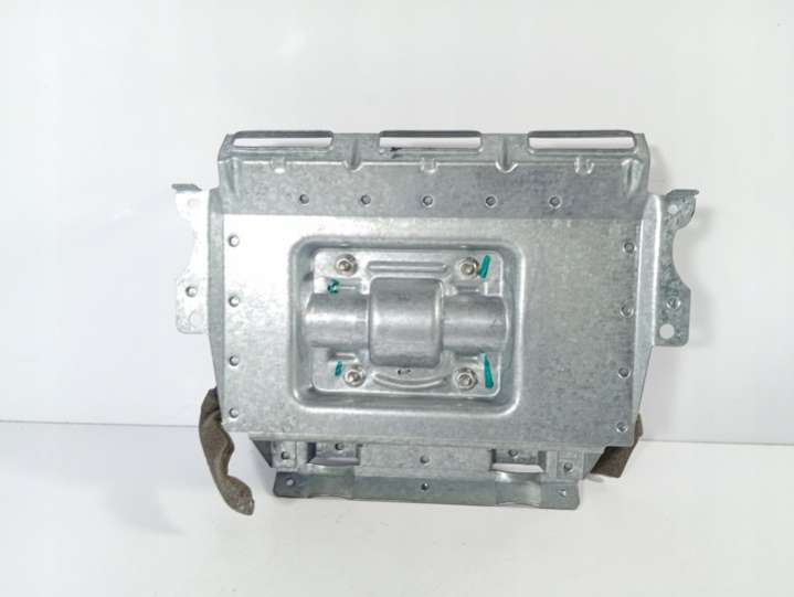 8200505999M3S1350005584 Подушка безопасности Renault Clio 2 поколение (1998-2001) 1998г. | Фото № 4 8200505999M3S1350005584 Подушка безопасности Renault Clio 2 поколение (1998-2001) 1998г. - Фото 4