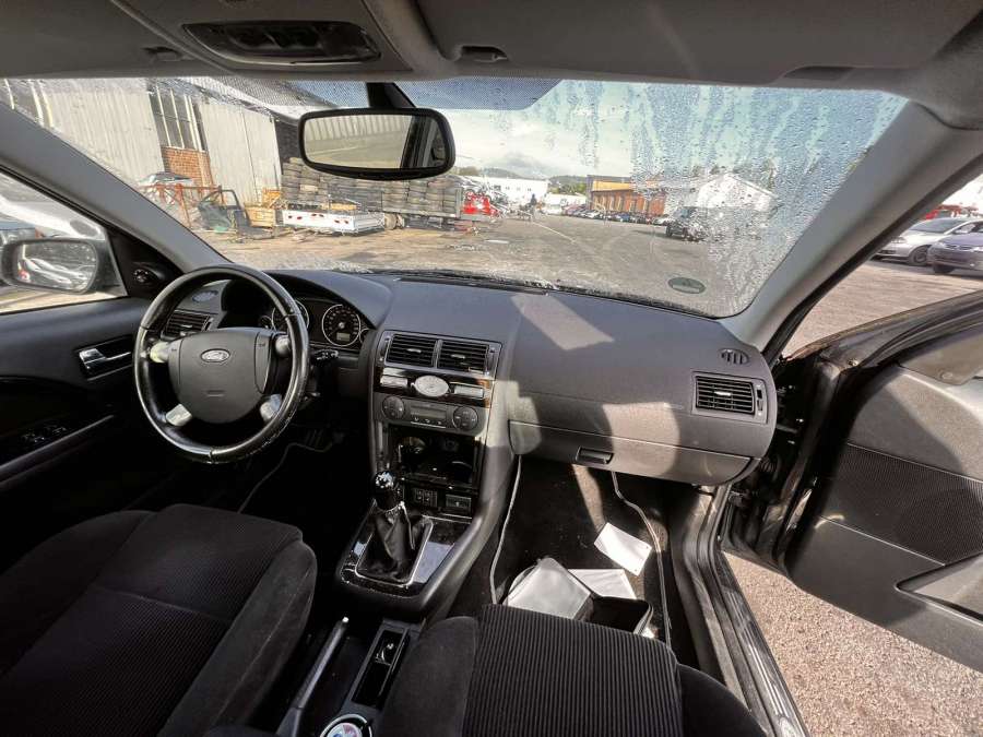 Ступица (кулак цапфа) задняя правая Ford Mondeo 3 (2000-2007) Хетчбэк 5дв. 2004г. | Фото № 7 Ступица (кулак цапфа) задняя правая Ford Mondeo 3 (2000-2007) Хетчбэк 5дв. 2004г. - Фото 7