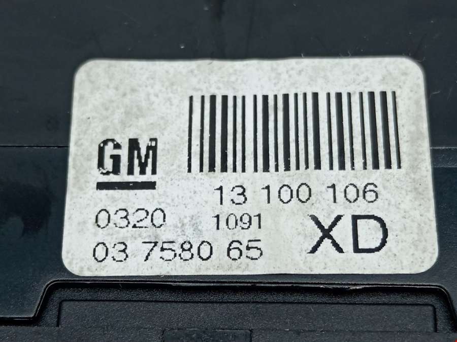 03758065 Кнопка аварийной сигнализации Opel Zafira B (2005-2014) Минивэн 2011г. | Фото № 5 03758065 Кнопка аварийной сигнализации Opel Zafira B (2005-2014) Минивэн 2011г. - Фото 5