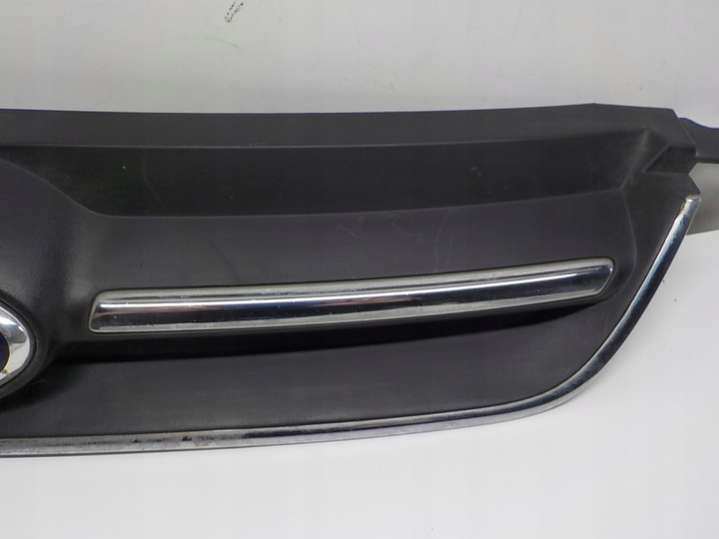 AM51-R8200-C Решетка радиатора Ford C-Max 2 поколение (2010-2015) 2010г. | Фото № 6 AM51-R8200-C Решетка радиатора Ford C-Max 2 поколение (2010-2015) 2010г. - Фото 6