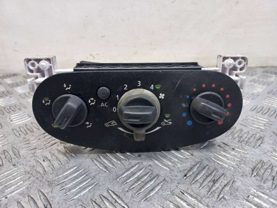 T1001639U Блок управления печки/климат-контроля Renault Logan 2010г. | Фото № 1 T1001639U Блок управления печки/климат-контроля Renault Logan 2010г. - Фото 1