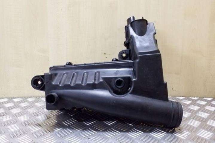 3C0129601CA Корпус воздушного фильтра Volkswagen Passat B7 (2010-2015) 2010г. | Фото № 3 3C0129601CA Корпус воздушного фильтра Volkswagen Passat B7 (2010-2015) 2010г. - Фото 3