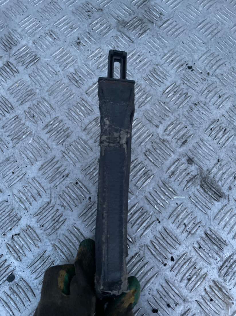 Чехол рычага ручного тормоза (ручника) Audi A6 C4 (S6,RS6) 1997г. | Фото № 2 Чехол рычага ручного тормоза (ручника) Audi A6 C4 (S6,RS6) 1997г. - Фото 2