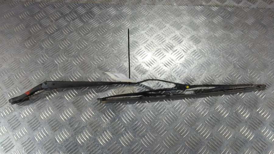 80008647 Щеткодержатель (поводок стеклоочистителя, дворник) Nissan Primera 2004г. | Фото № 1 80008647 Щеткодержатель (поводок стеклоочистителя, дворник) Nissan Primera 2004г. - Фото 1