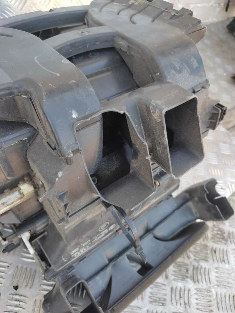 Корпус печки Audi A6 C5 (S6,RS6) 2002г. | Фото № 3 Корпус печки Audi A6 C5 (S6,RS6) 2002г. - Фото 3