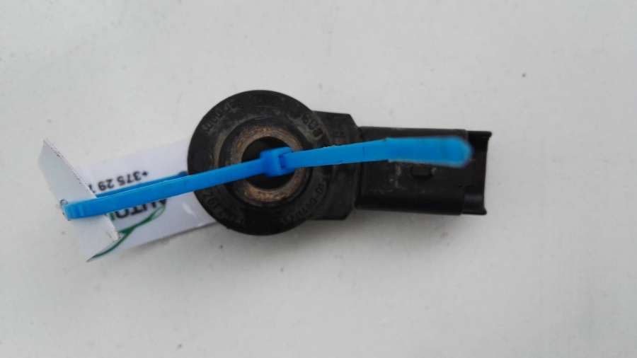 0261231197 Датчик детонации  Peugeot 308 T7 2009г. | Фото № 1  0261231197 Датчик детонации  Peugeot 308 T7 2009г. - Фото 1