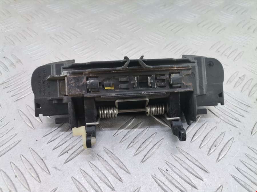 4B0839885 Ручка двери наружная передняя правая Audi A4 B6 (2000-2006) Седан 2002г. | Фото № 3 4B0839885 Ручка двери наружная передняя правая Audi A4 B6 (2000-2006) Седан 2002г. - Фото 3