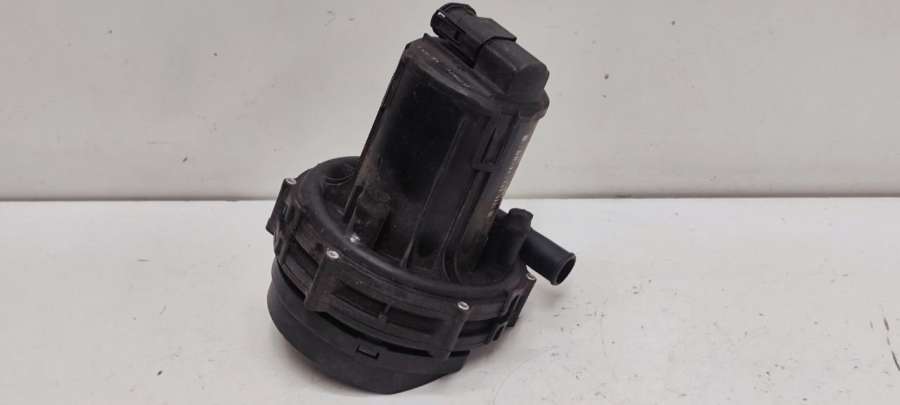 1435364721852431715293 Насос продувки катализатора BMW 3 E46 2002г. | Фото № 1 1435364721852431715293 Насос продувки катализатора BMW 3 E46 2002г. - Фото 1